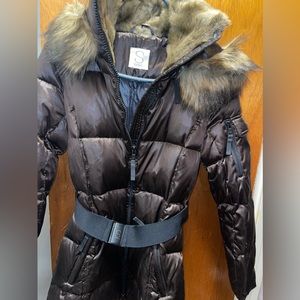 S13 NYC Brown jacket with fur hood ( size xs ) medium length